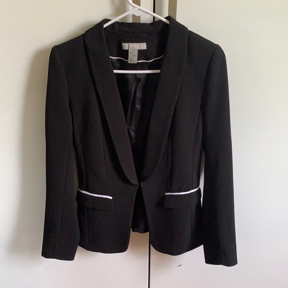Never worn black blazer